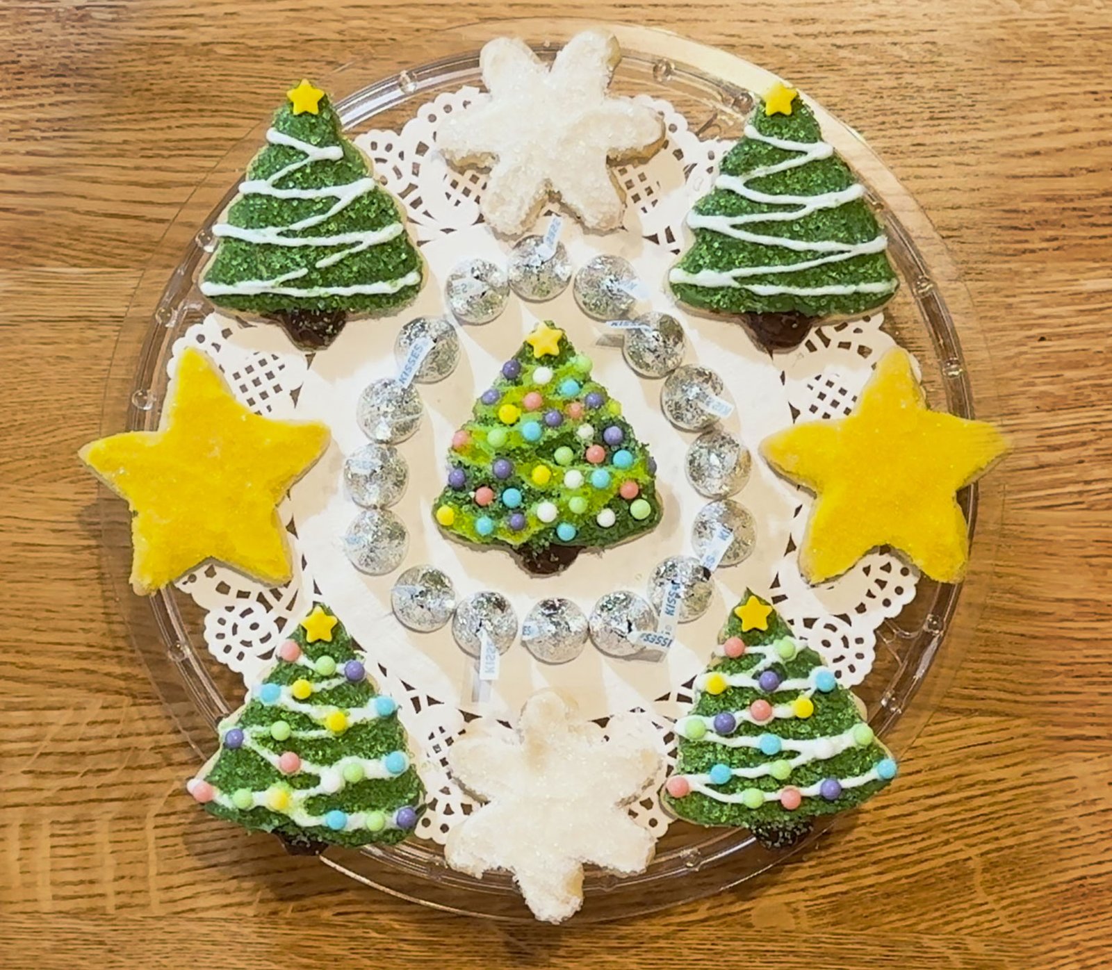 Vanilla Buttercream Frosting 6 ChristmasCookiesWith-Food-Coloring