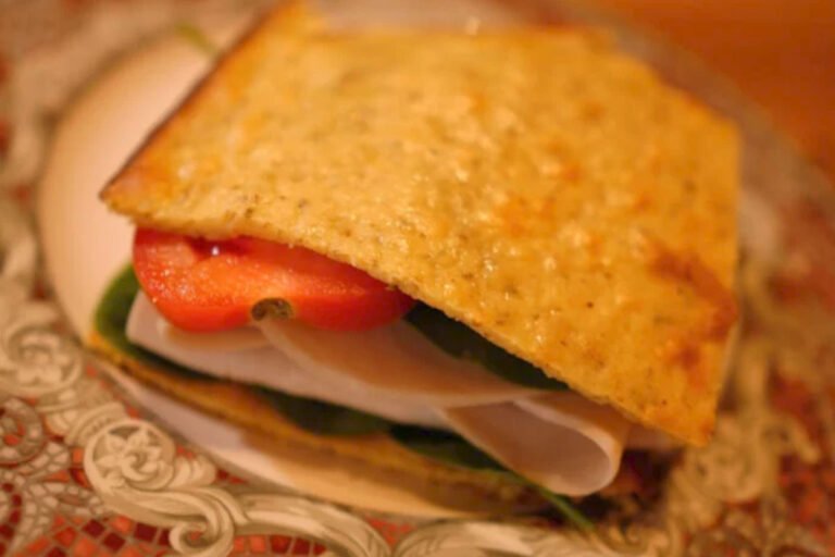Cottage-Cheese-Flatbread-Low-Carb-Protein
