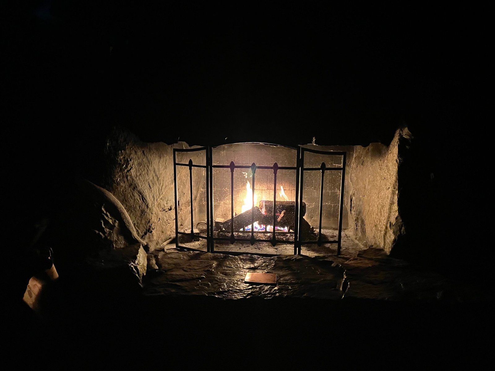 KonaRockRoomMadonnaInn